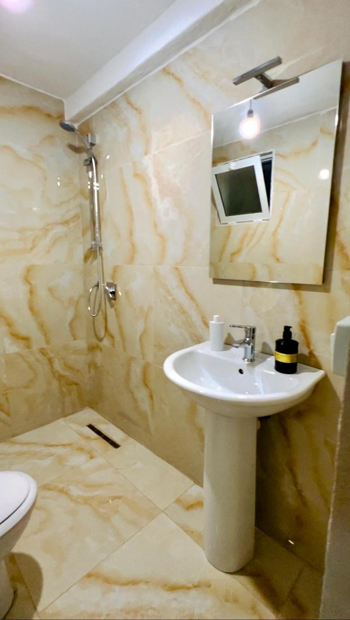 Guesthouse Zgiboza Moll' e Shoshit Zewnętrze zdjęcie